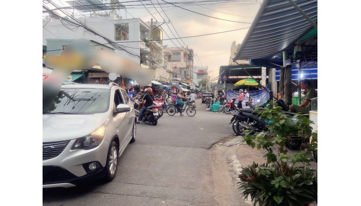 MẶT TIỀN KINH DOANH CHỢ QUẬN 9--XE HƠI CHẠY THÔNG-132M2-KHÔNG QUY HOẠCH-HOÀN CÔNG ĐỦ-GIÁ CÒN 6,6 TỶ